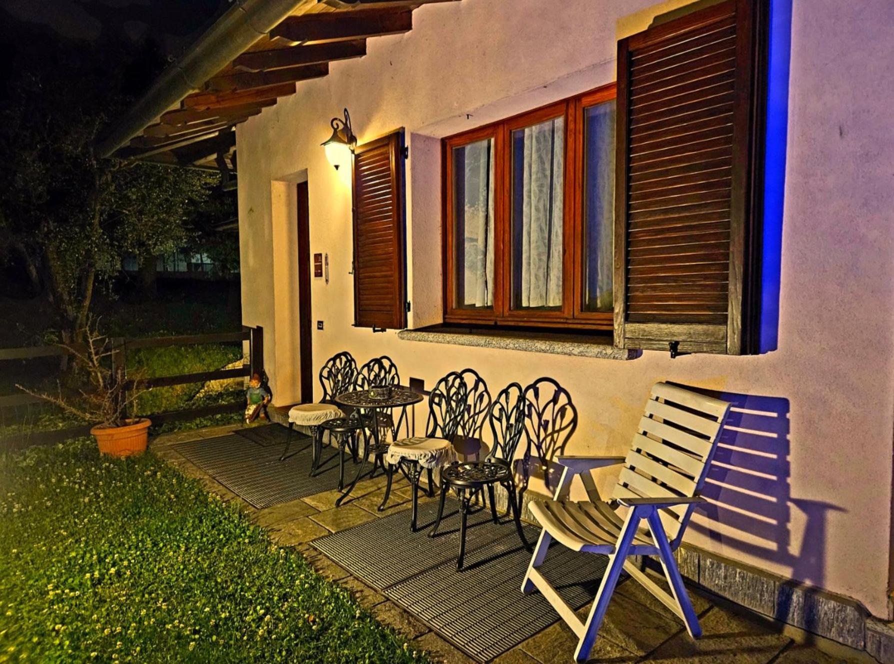 B&B Margot Albavilla Экстерьер фото